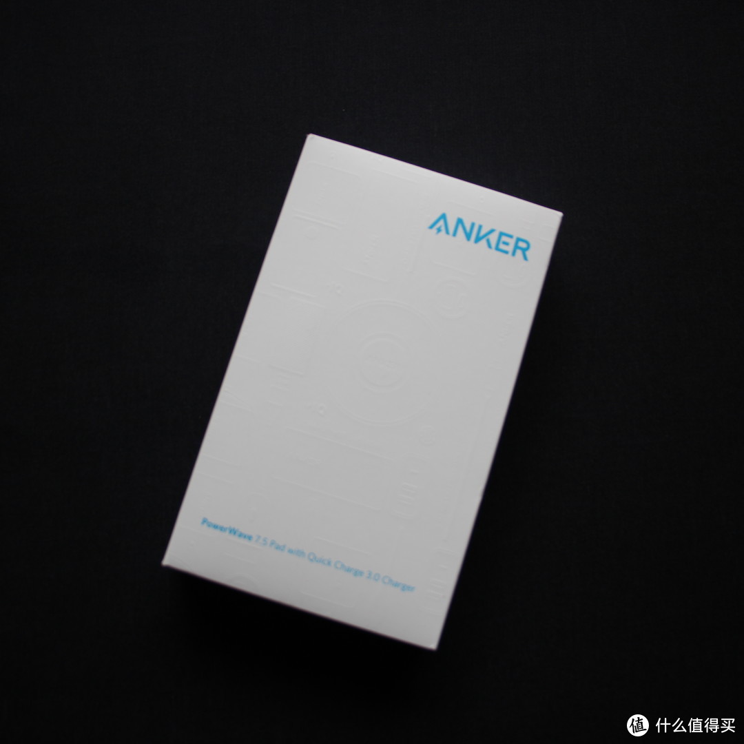 懒人必备，给尾插放个假。Anker（安克）超级无线充实测