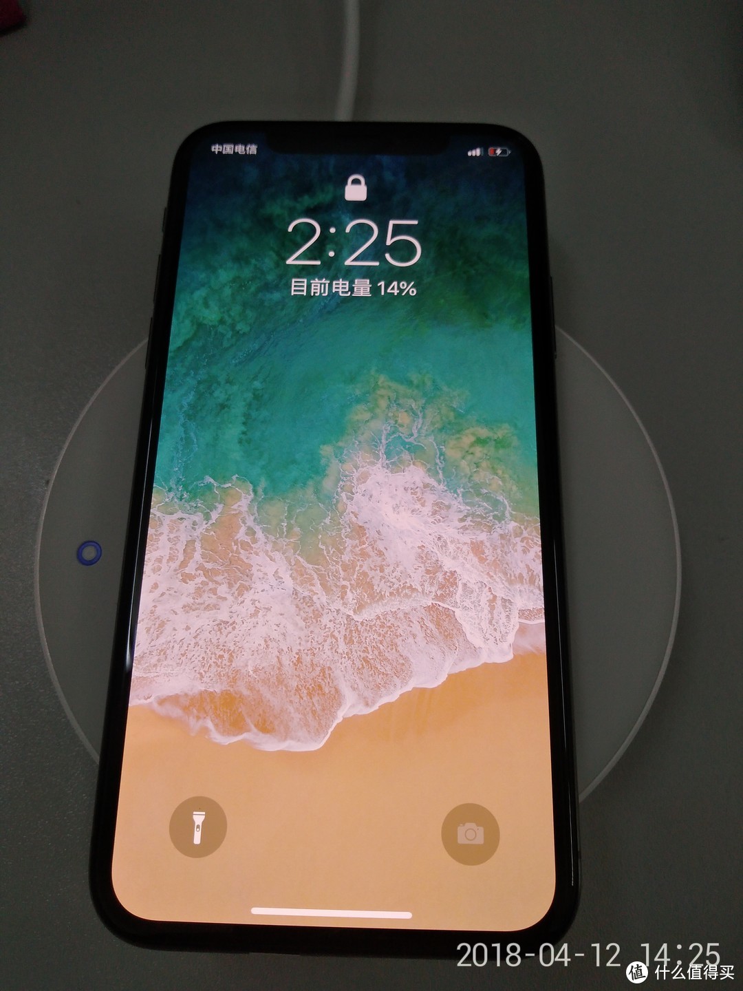 让iPhone X的无线充电不再鸡肋，Anker超极无线充 详细评测，及与同门师弟、绿联无线充电器对比