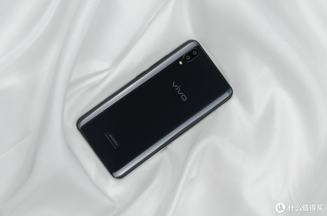 黑科技带来全新体验：vivo X21 屏幕指纹手机深度测评