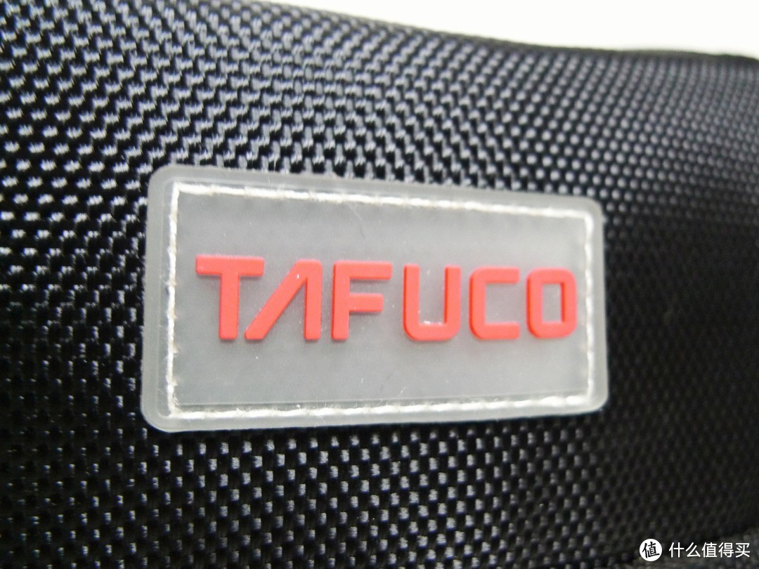 保温袋细节:泰福高英文logo