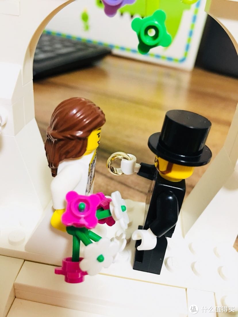 你见过一个新娘和两个新郎的婚礼吗？LEGO 乐高 40165 开箱