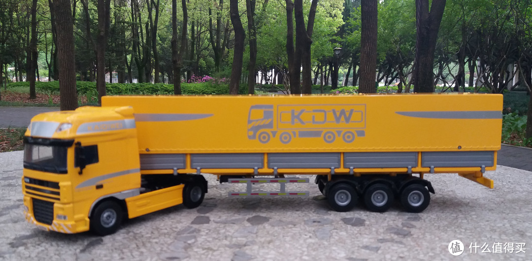 #全民分享季#  凯迪威1：50斗篷式平板运输车 开箱试玩