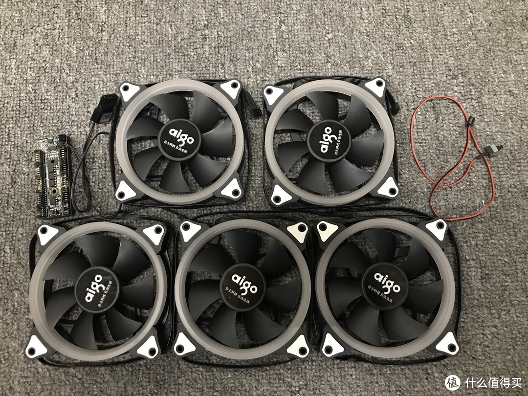 Tt 启航者 V3 机箱 RGB按钮改造 + AIGO 爱国者 R5套装（风扇+控制器）