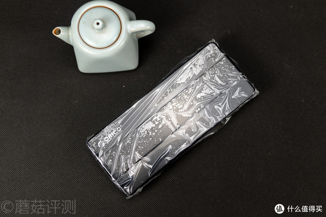 一拖七、彻底解决电脑USB接口不够用的情况—Orico 奥睿科USB3.0 7口分线器 拆解评测