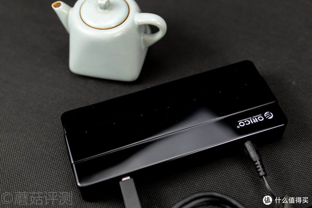 一拖七、彻底解决电脑USB接口不够用的情况—Orico 奥睿科USB3.0 7口分线器 拆解评测