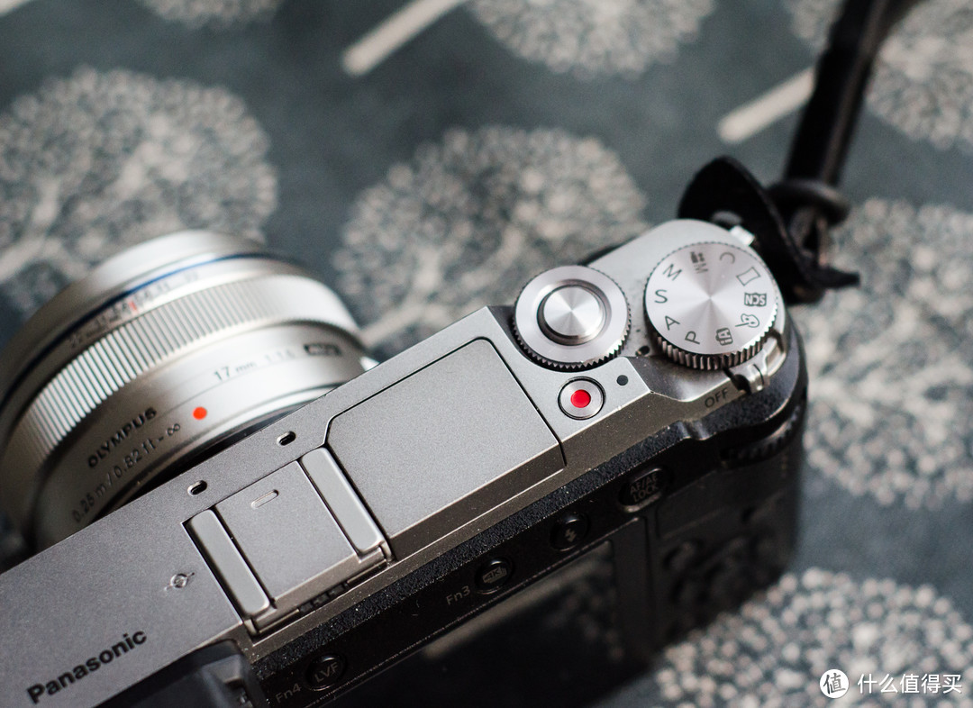 90%的人都没听说过的好相机：Panasonic 松下 Lumix GX85 微型单电相机和它的小伙伴们