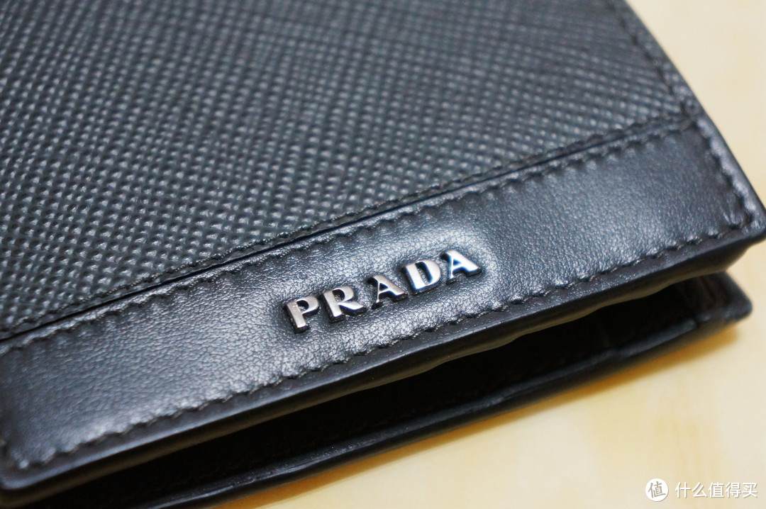 #全民分享季#本站首晒#自从有了京品购，从此奥莱是路人：PRADA 普拉达 黑色牛皮短款钱包