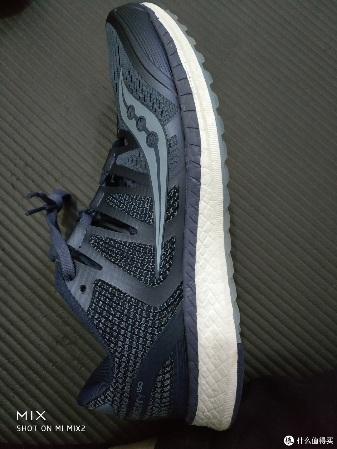 #原创新人#Saucony 圣康尼 2018新品LIBERTY ISO 男款支撑跑步鞋 开箱