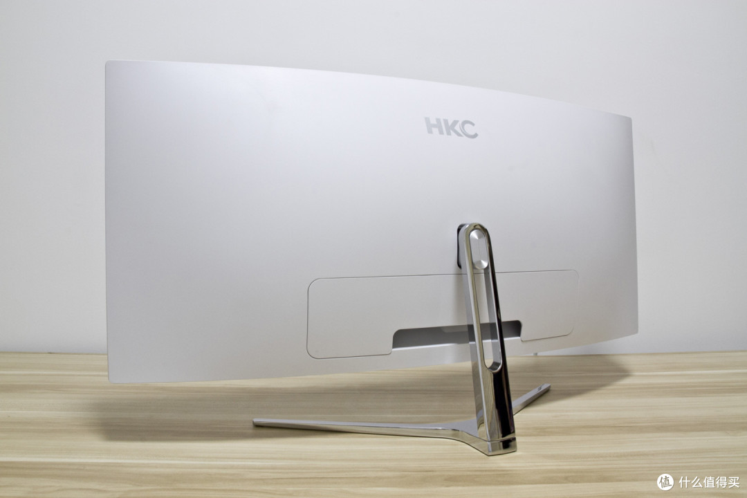 恭喜x先生认真工作一个月怒提21:9显示器:hkc 惠科 c340 显示器 开箱