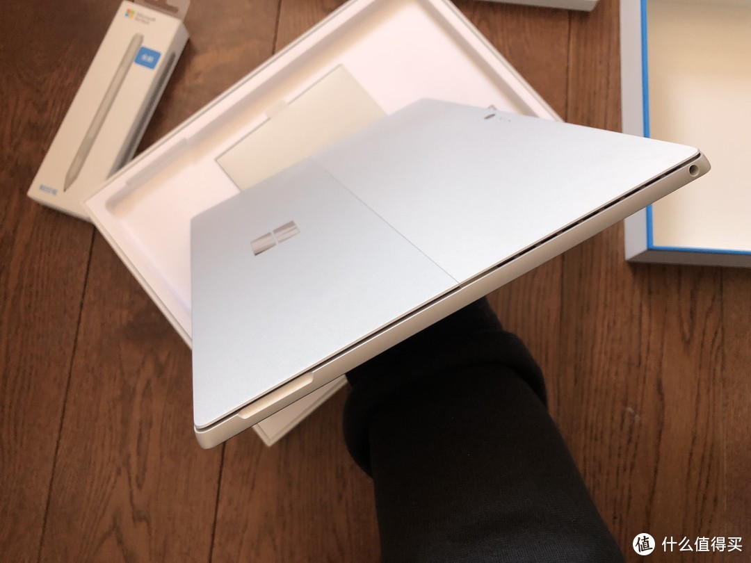 你想知道的—微软 新Surface  Pro 和 Apple 苹果 Mac book 13寸 笔记本电脑