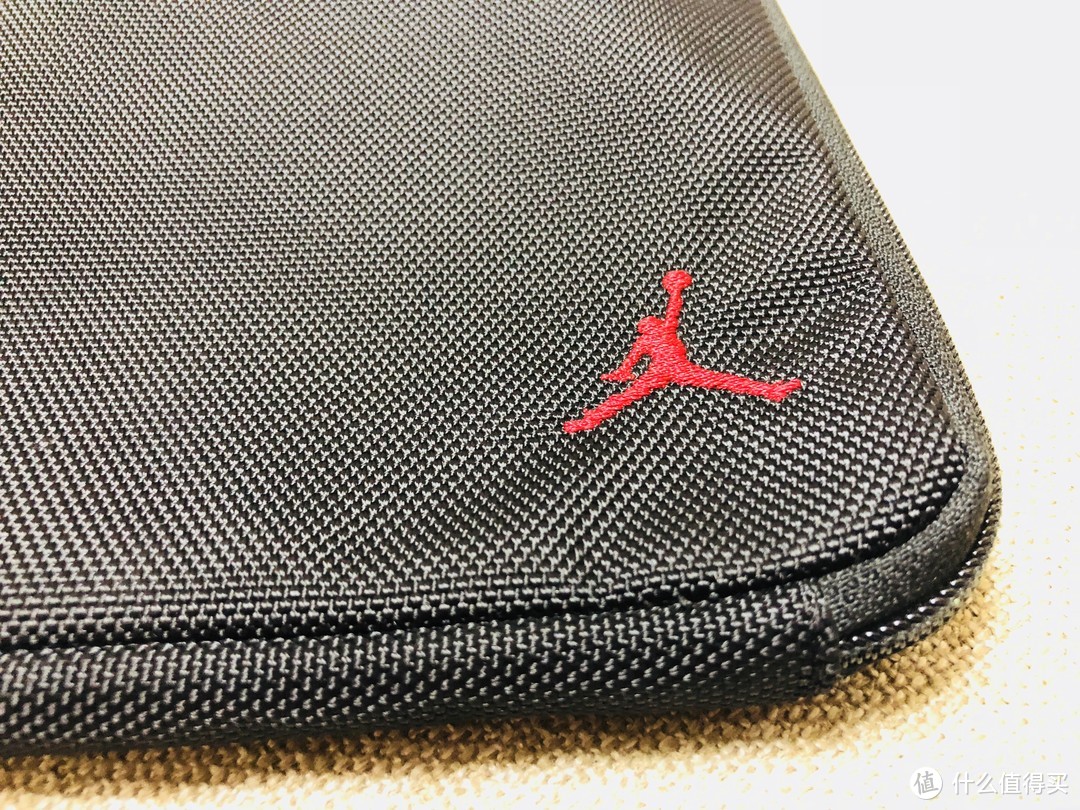 #全民分享季#AIR JORDAN 爆裂纹 保护袋