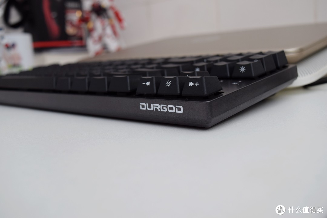 颜值即正义，杜伽 TAURUS K320 Aurora 机械键盘