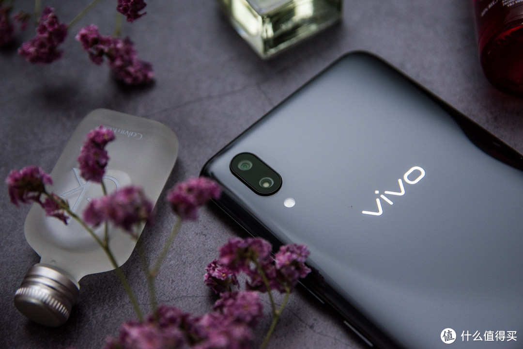 vivo X21，让你的自拍美无止境