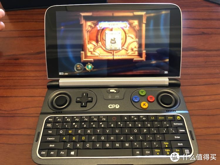 这是一台我的炉石专用机：GPD Win2 口袋笔记本电脑开箱