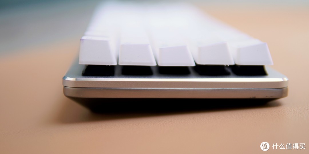 小而美的办公利器——AJAZZ 黑爵 Zn 锌蓝牙双模机械键盘