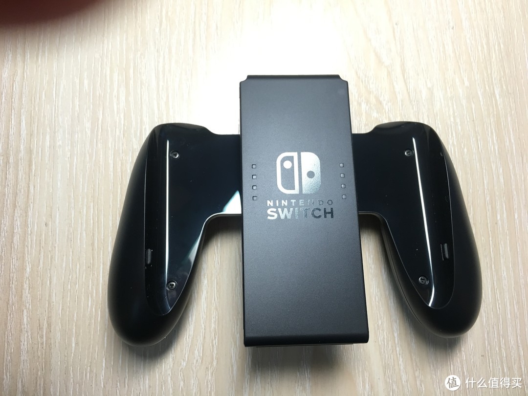 Nintendo 任天堂 switch 游戏主机 开箱及简单上手