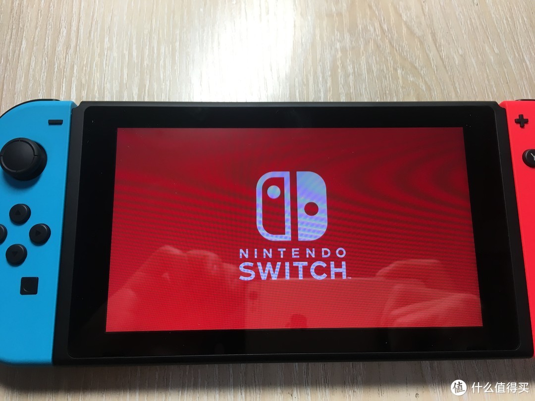 Nintendo 任天堂 switch 游戏主机 开箱及简单上手