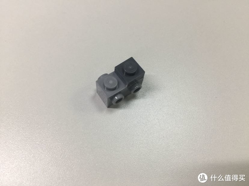 22元的LEGO 乐高 星球大战重装攻击步行机值不值得买？