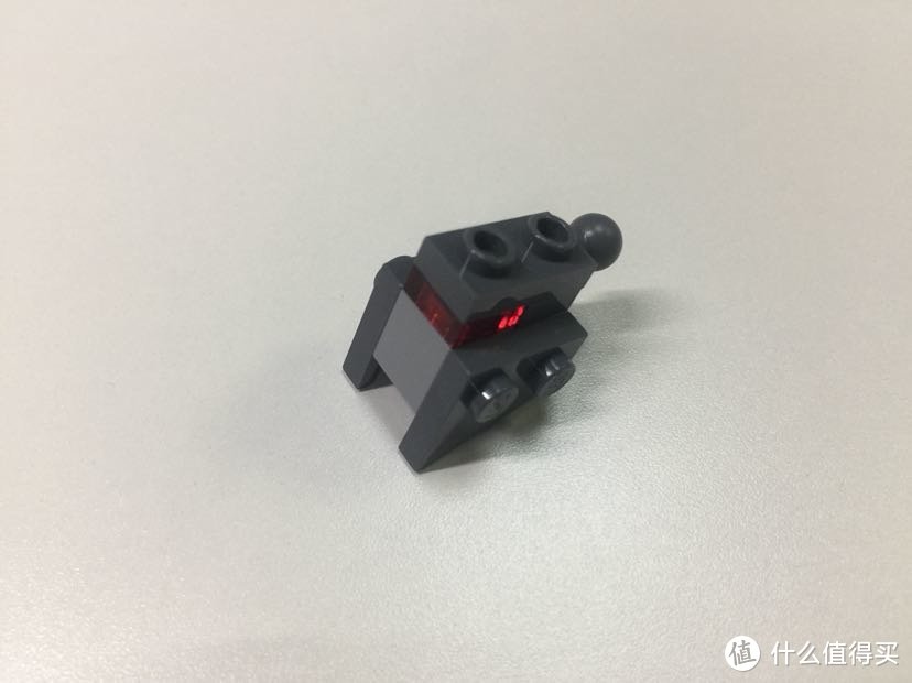 22元的LEGO 乐高 星球大战重装攻击步行机值不值得买？