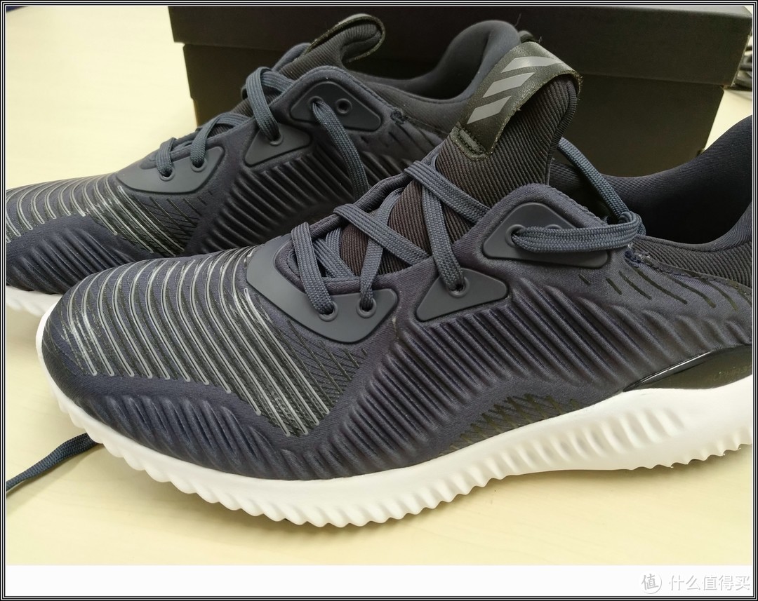 #全民分享季#当初也是阿迪达斯的当家科技—Alpha Bounce hpe 跑鞋 开箱