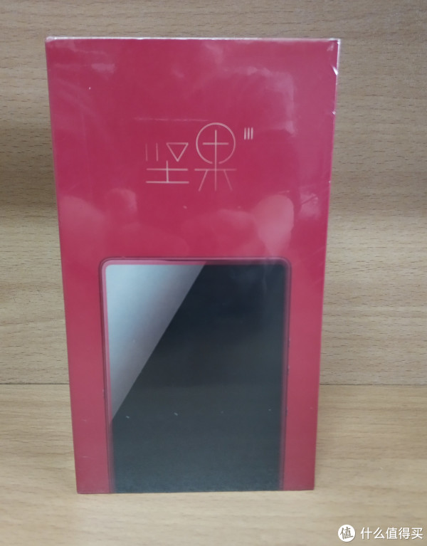 漂亮的不像个实力派,三面无边框的颜值机坚果