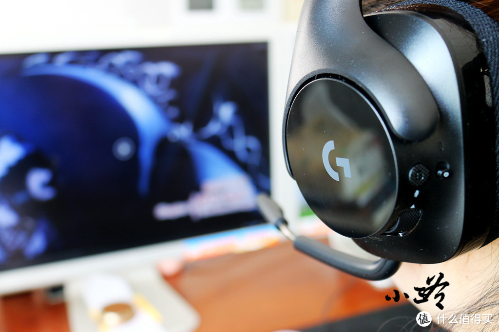 【小三爷说数码】用耳朵享受电竞的乐趣：Logitech 罗技 G533 无线游戏耳机 体验
