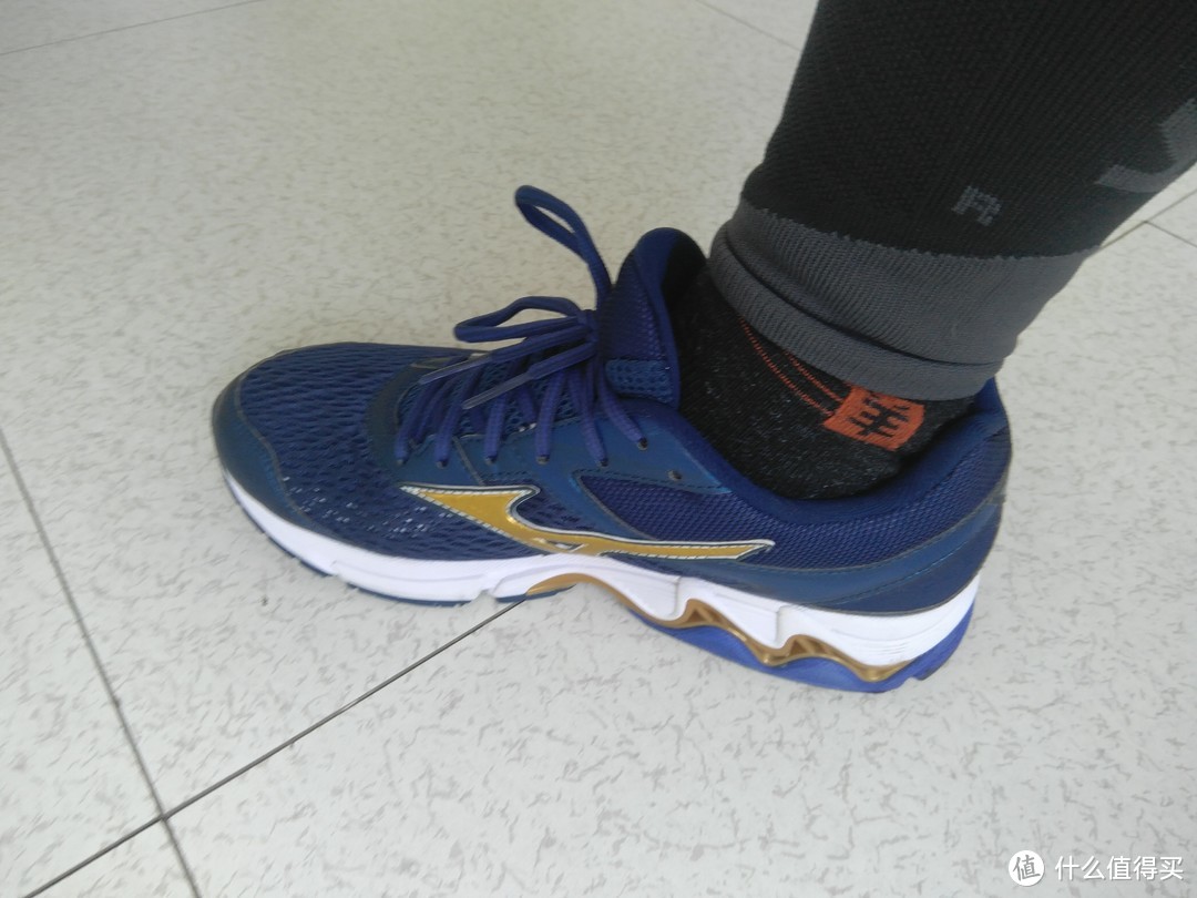 #全民分享季#我的第一双美津浓跑鞋：Mizuno INSPIRE 13 开箱简测