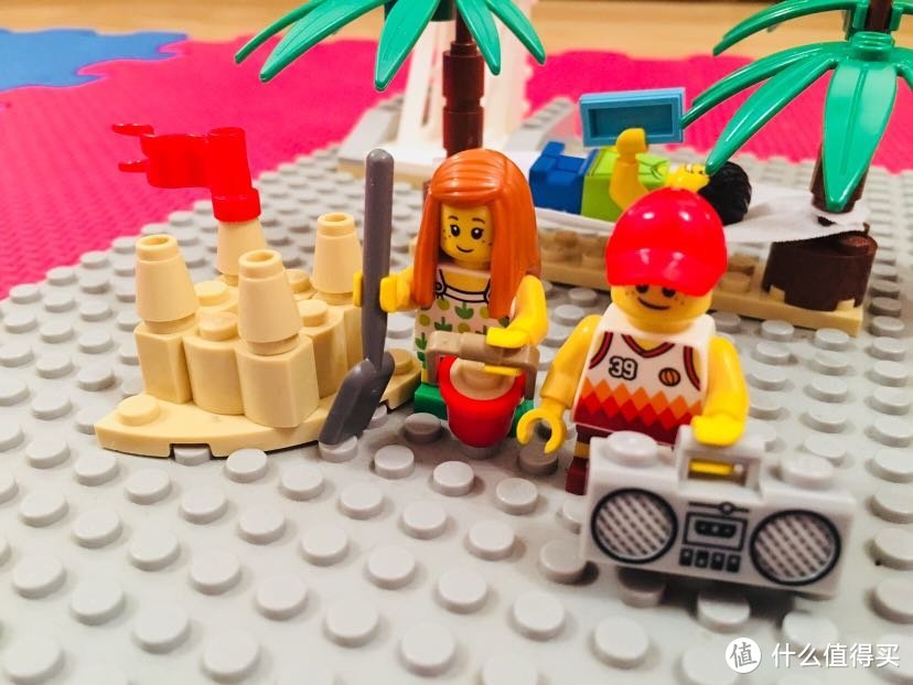 更贴近现实生活的乐高人仔—LEGO 乐高 60153 海滩人仔套装 开箱晒