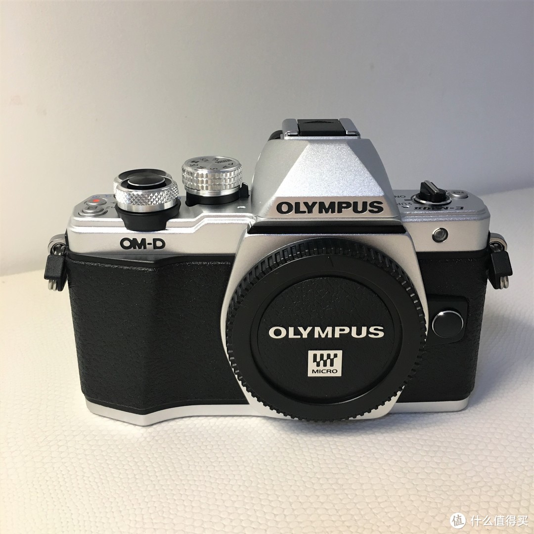 手机不够微单来凑我的olympus奥林巴斯em10markii套机开箱