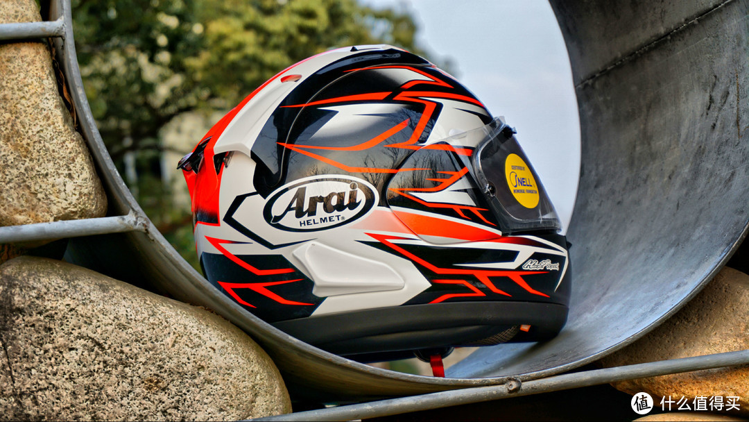 在你享受骑行时给你安全和美感的头盔—ARAI RX-7X 鬼红色 GHOST RED