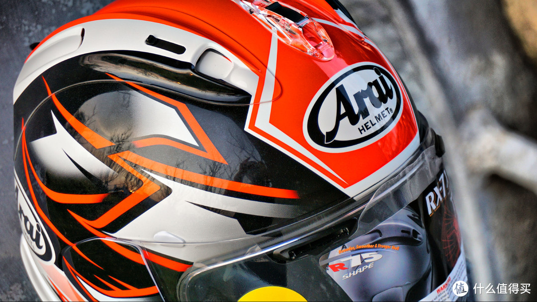 在你享受骑行时给你安全和美感的头盔—ARAI RX-7X 鬼红色 GHOST RED