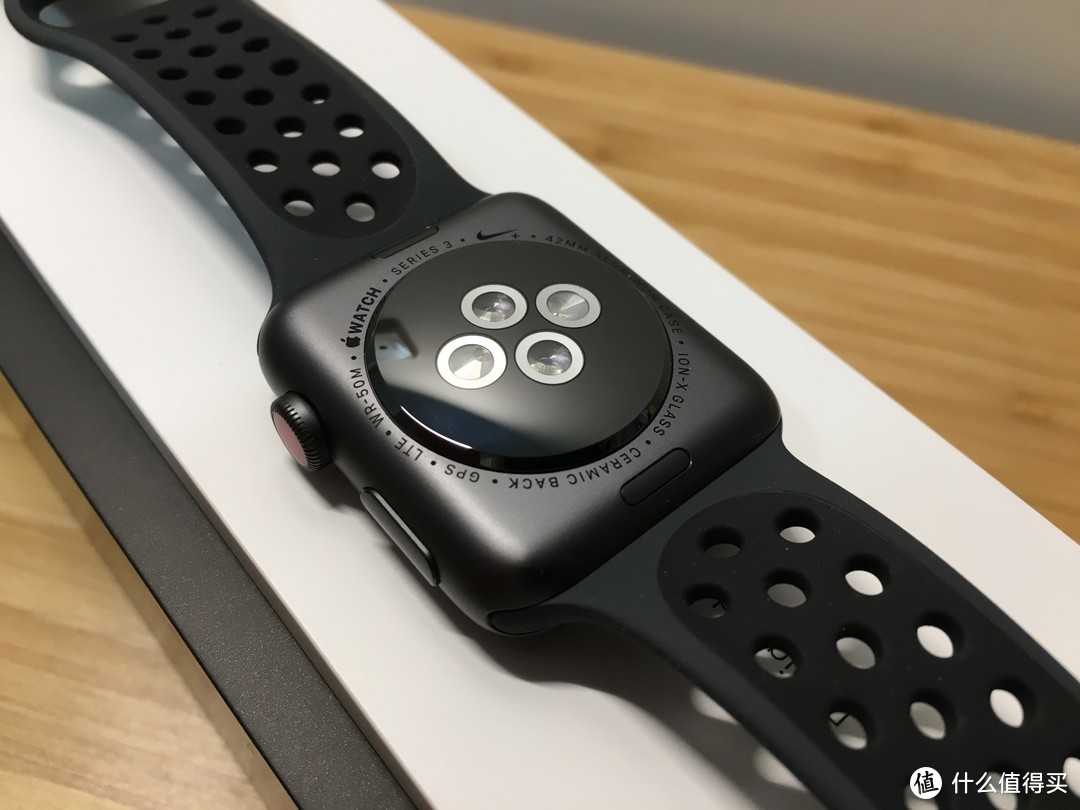 来自张大妈的爱：Apple Watch Series 3 Nike+ 智能手表 深度体验