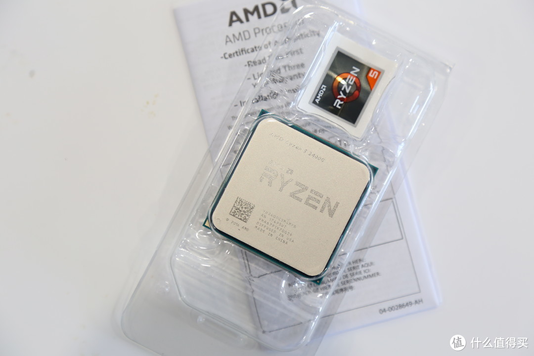 袖珍颜值选择：AMD 锐龙 Ryzen 5 2400G 小机箱装机全纪录