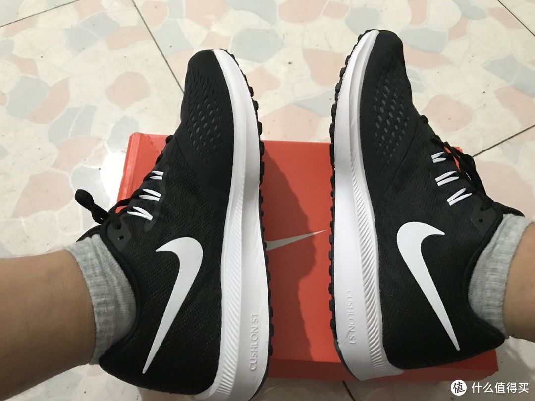 奔跑，就现在—NIKE 耐克 ZOOM WINFLO 4 跑鞋开箱