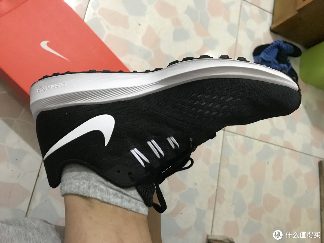 奔跑，就现在—NIKE 耐克 ZOOM WINFLO 4 跑鞋开箱