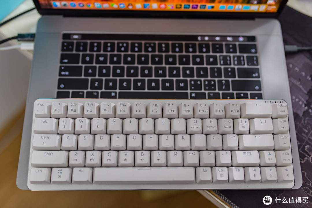 小巧轻便！mac的好帮手：AJAZZ 黑爵 Zn 锌蓝牙双模机械键盘 体验测评