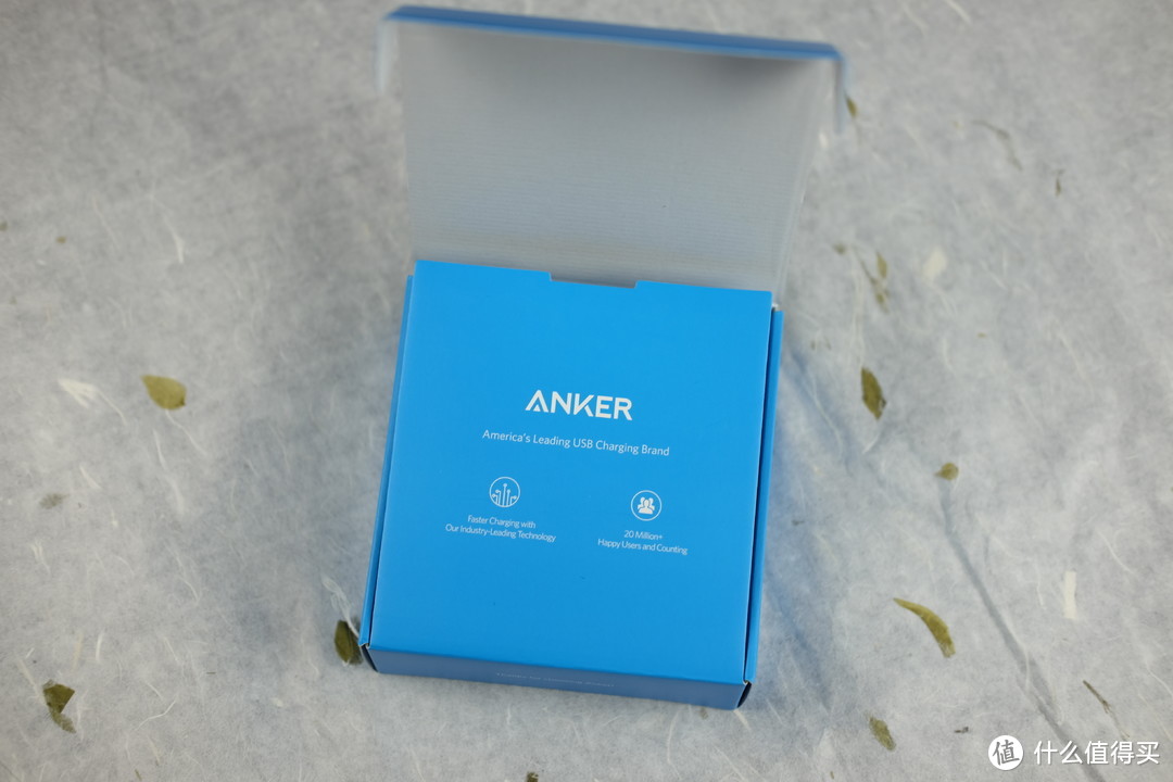 一充插五机，桌面四次元—Anker 快充五口充电器开箱