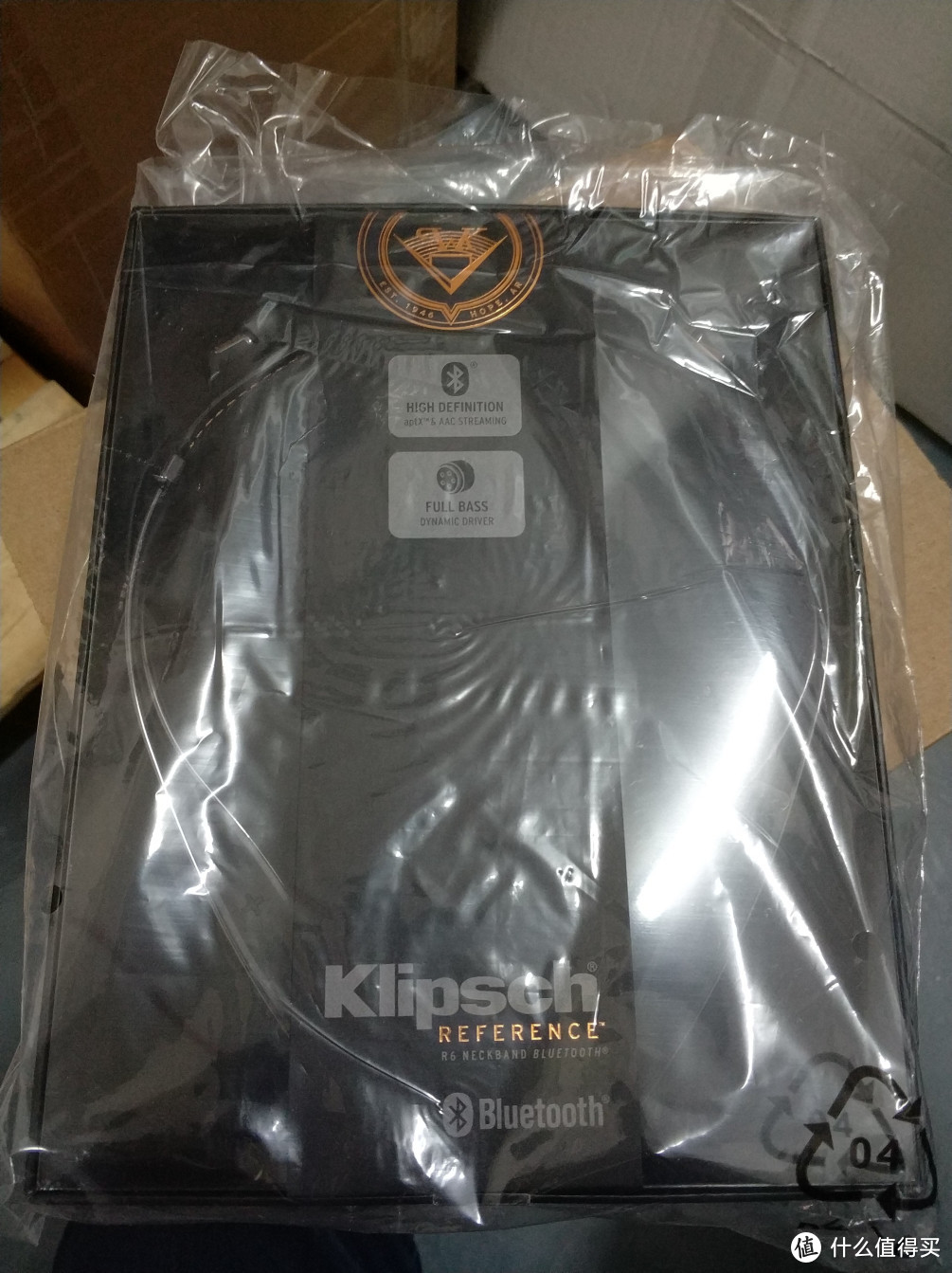 Klipsch 杰士 R6 Neckband 无线蓝牙耳机与LG HBS-810 简单对比