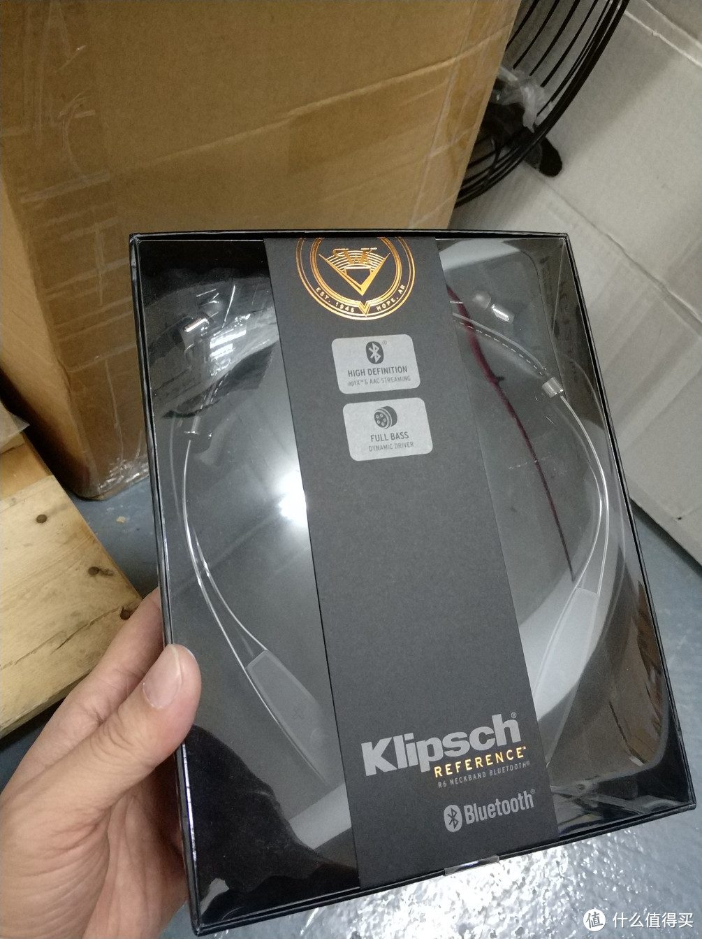 Klipsch 杰士 R6 Neckband 无线蓝牙耳机与LG HBS-810 简单对比