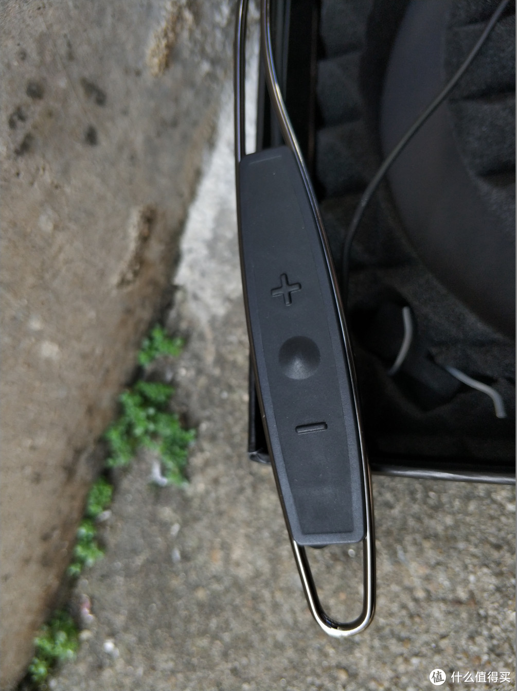 Klipsch 杰士 R6 Neckband 无线蓝牙耳机与LG HBS-810 简单对比