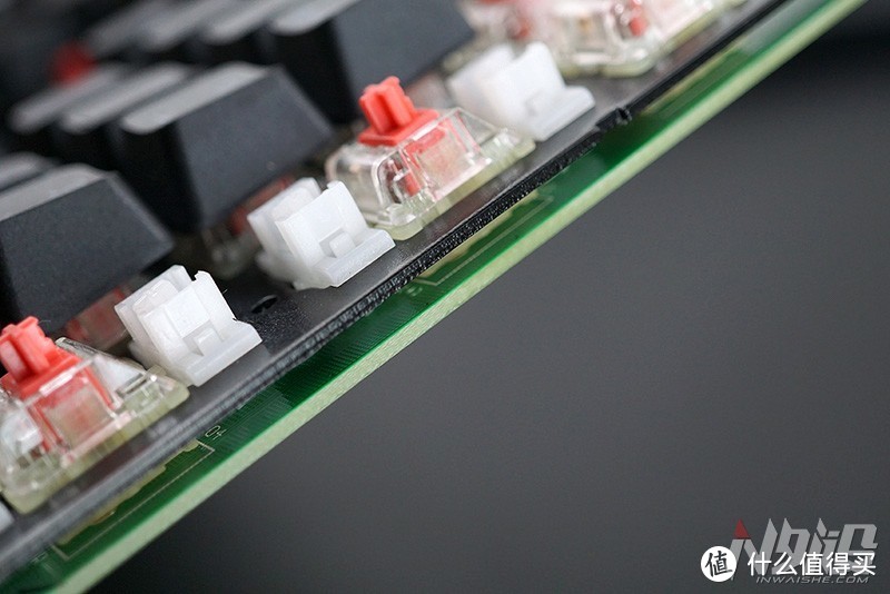 富勒G900S RGB机械键盘拆解评测