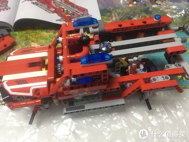 LEGO 乐高 42075 的两个模式比较