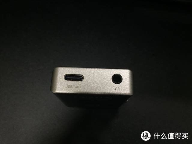 usb type-c口，po口