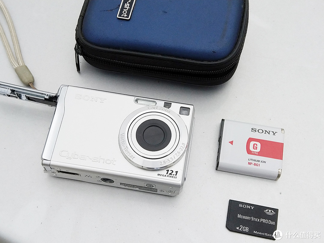 不是微单，但能加镜头：SONY 索尼 W200 卡片相机