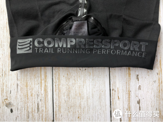 明明可以靠颜值却偏偏靠实力—Compressport 康普斯波多 运动长裤测评报告