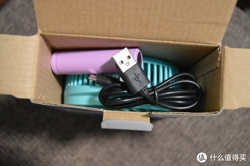 QHE 七河 USB充电迷你桌面小风扇 晒单