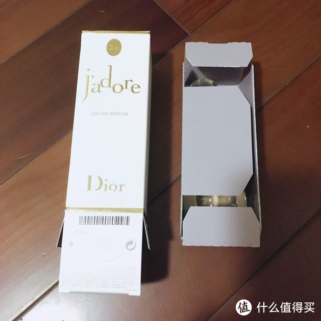 夏日大龄女的奢侈品梦—用最小的代价让你享受到来自时尚大佬们的同款问候