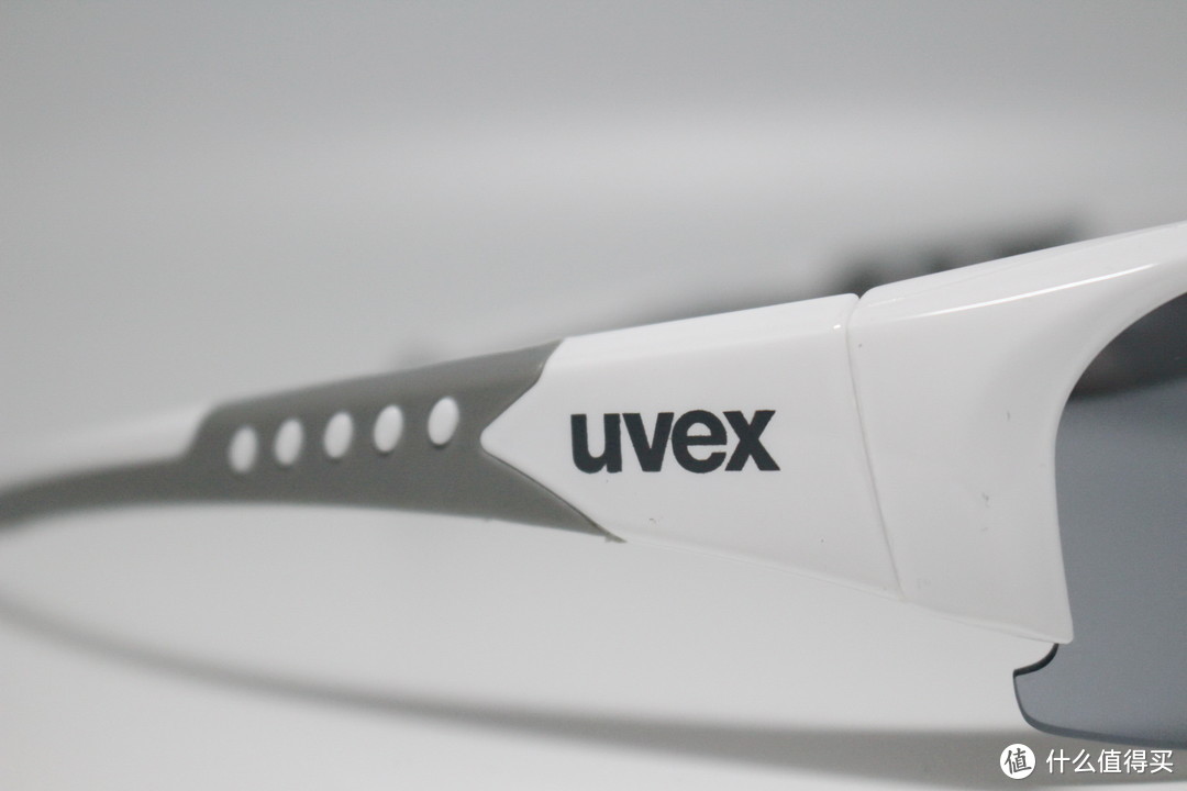 UVEX的LOGO