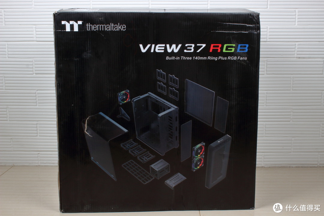 全新一代鸥翼式开窗机箱：Thermaltake 曜越 VIEW 37 RGB 测评