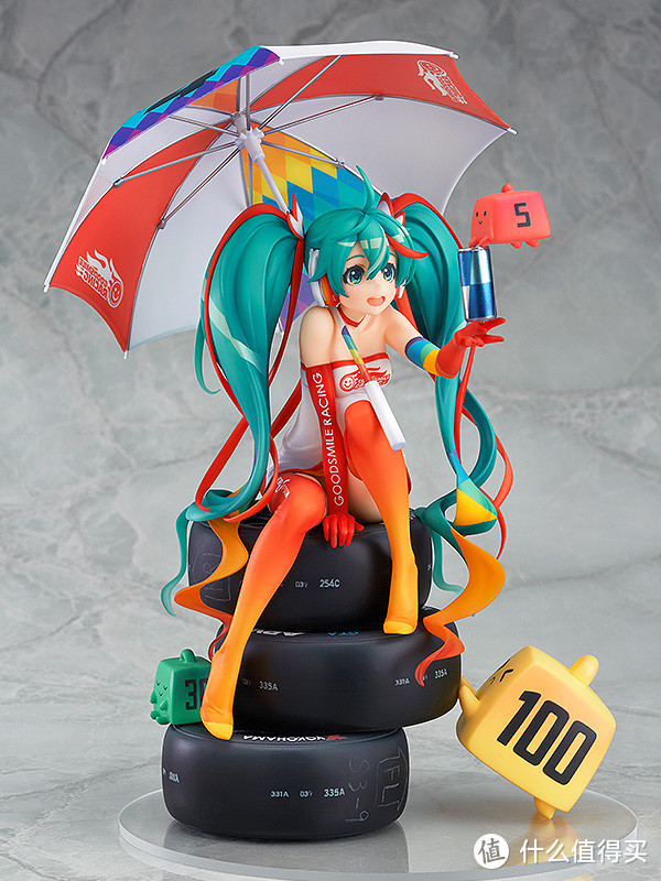 2016 Racing Miku，赛车初音手办